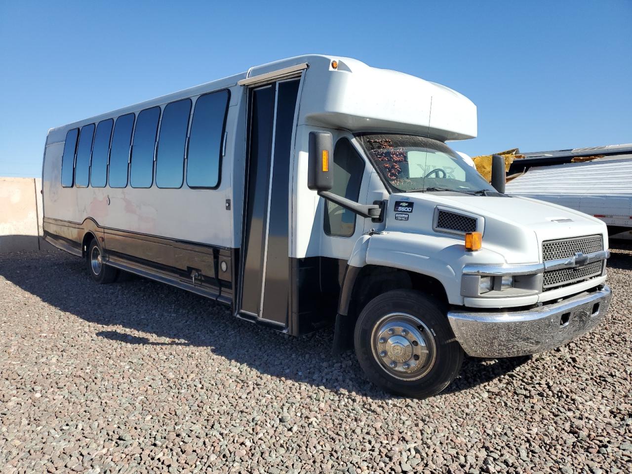 Lot #3034653385 2007 CHEVROLET C5500 C5V0