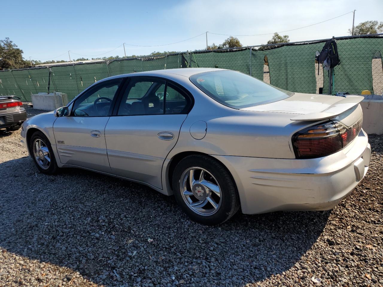 Lot #2998020239 2000 PONTIAC BONNEVILLE