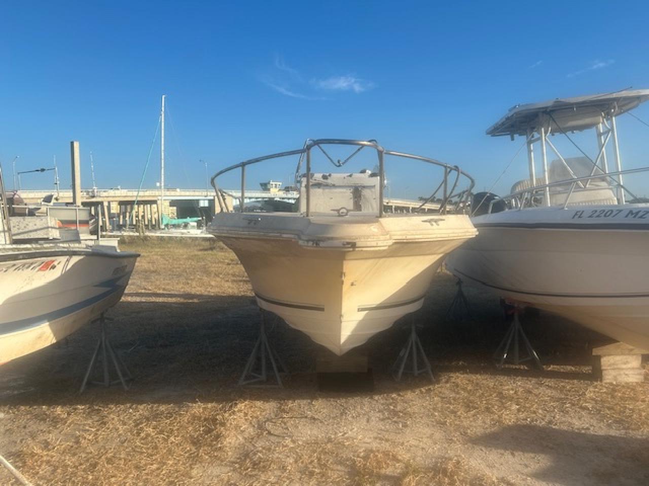 Lot #2989158036 1995 SEAR BOAT