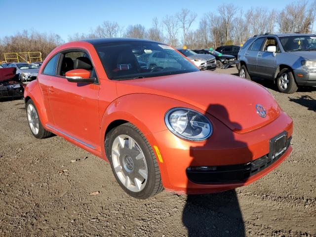 2016 VOLKSWAGEN BEETLE SE 3VWJ17AT1GM619097