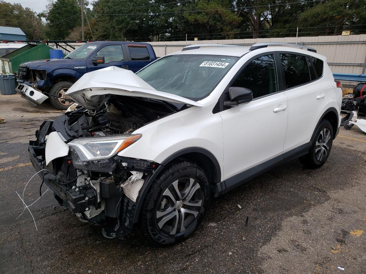 TOYOTA RAV4 LE