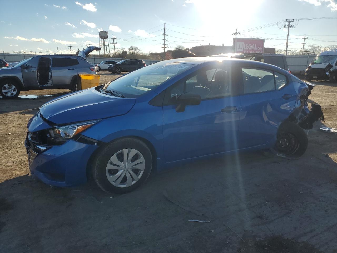 NISSAN VERSA S