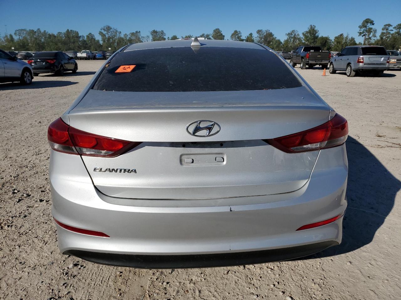 Lot #3030618100 2018 HYUNDAI ELANTRA SE