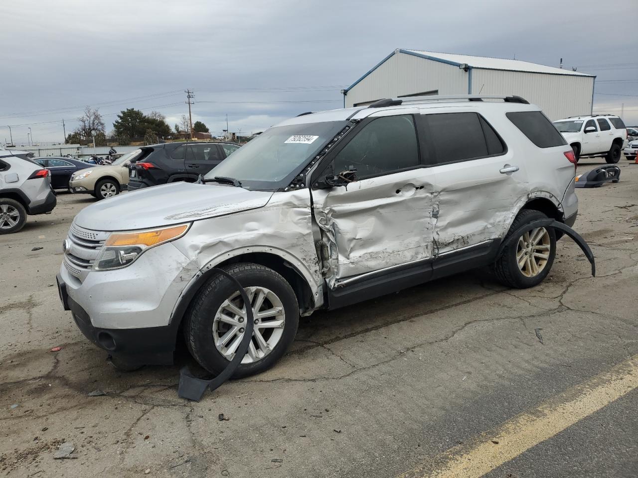  Salvage Ford Explorer