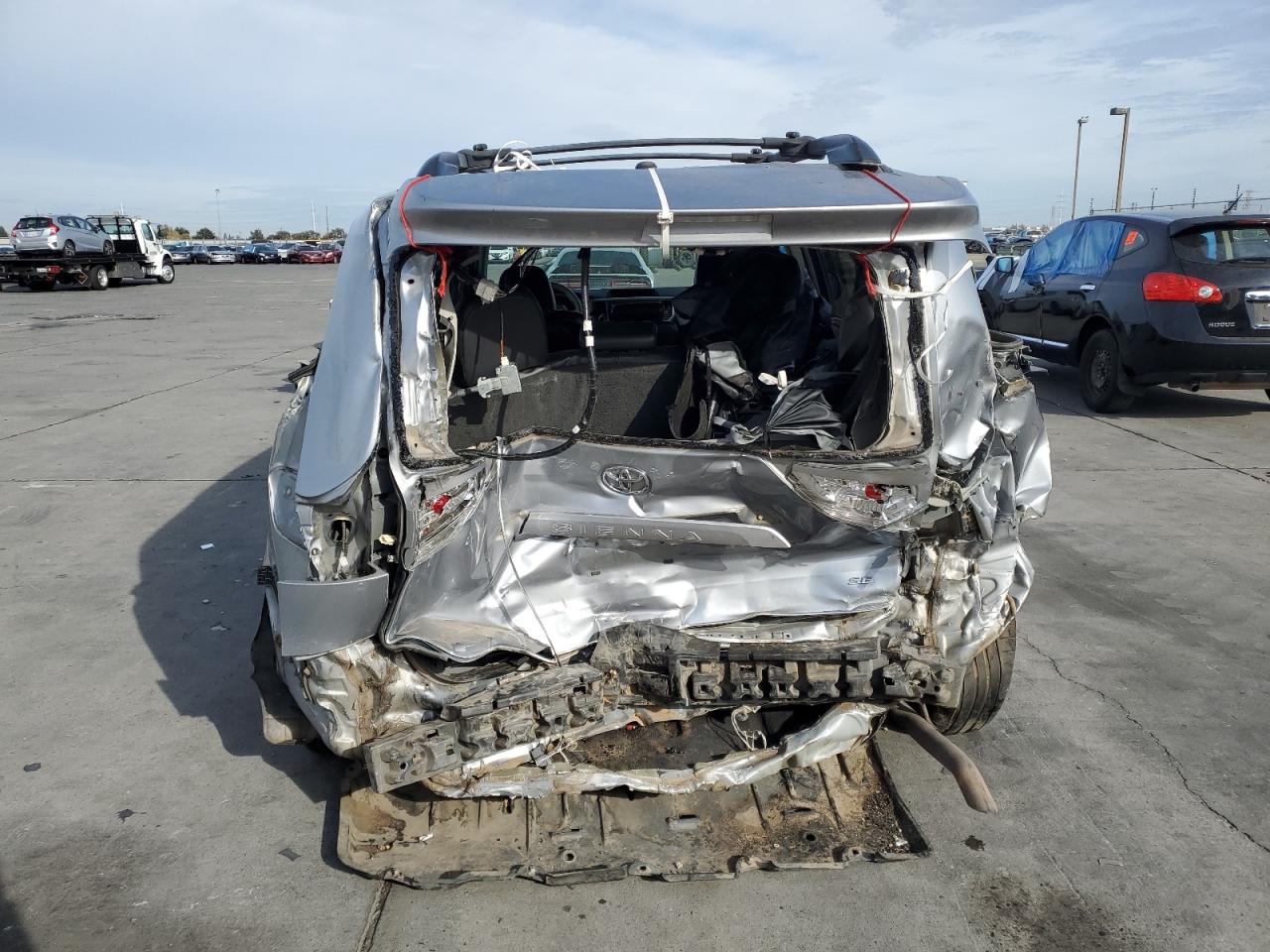 Lot #3034271061 2011 TOYOTA SIENNA SPO