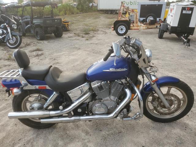 2004 HONDA VT1100 C #2969929956