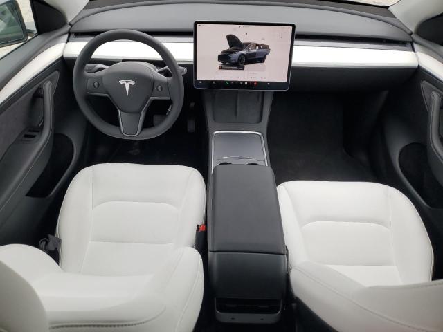 2024 TESLA MODEL Y - 7SAYGAEE2RF068357