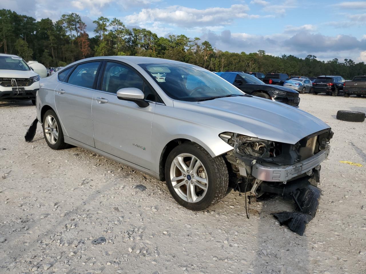 Lot #3020991374 2018 FORD FUSION SE