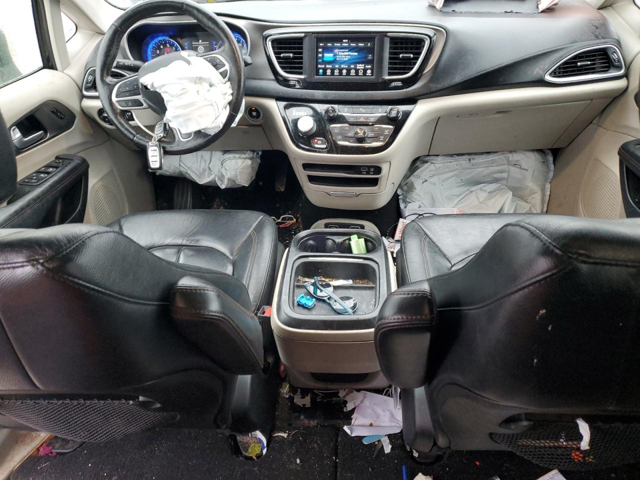 CHRYSLER PACIFICA TOURING L