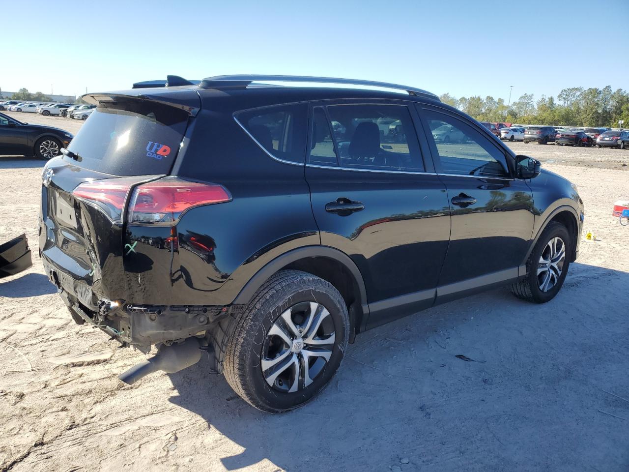 Lot #3037969214 2017 TOYOTA RAV4 LE