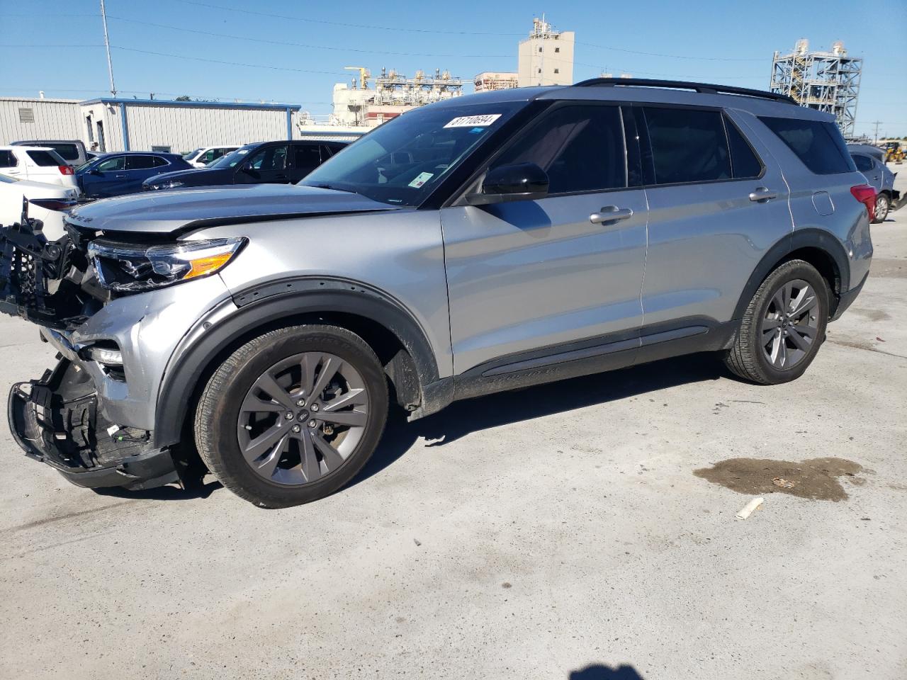  Salvage Ford Explorer