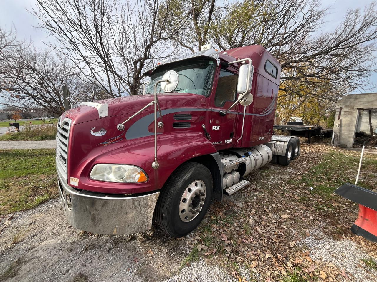 Lot #2991549151 2016 MACK 600 CXU600