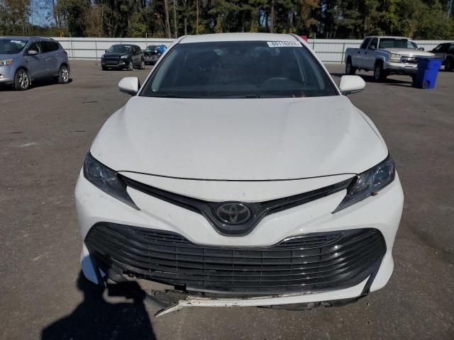 2018 TOYOTA CAMRY L - 4T1B11HK4JU615111