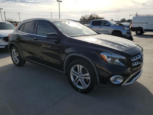 VIN WDCTG4EB9JJ367981 2018 MERCEDES-BENZ GLA-CLASS no.4