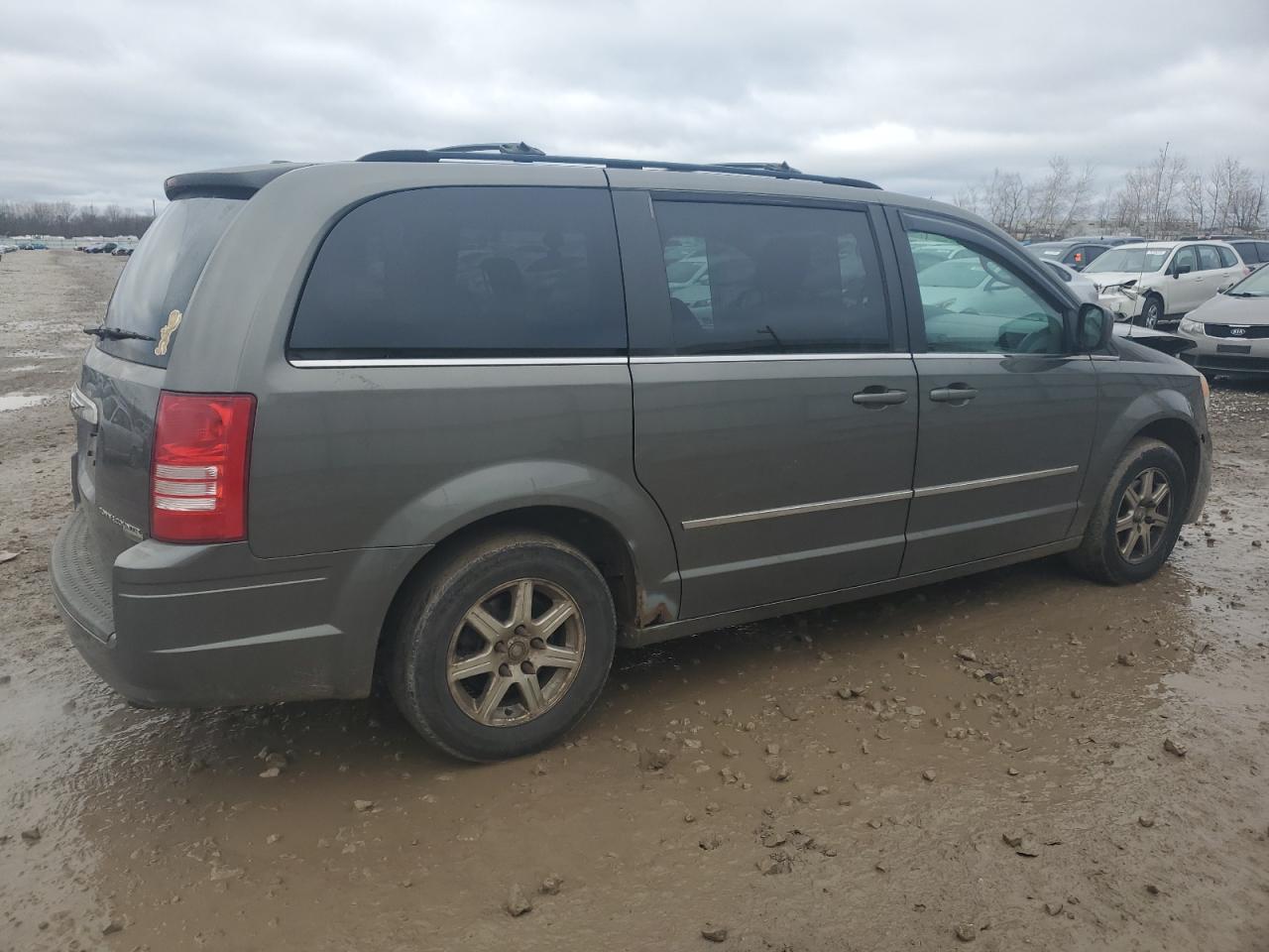 Lot #3024719626 2010 CHRYSLER TOWN & COU