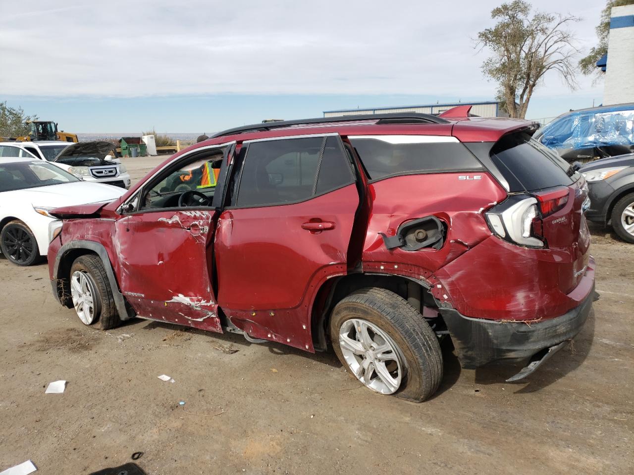 Lot #3030656104 2018 GMC TERRAIN SL