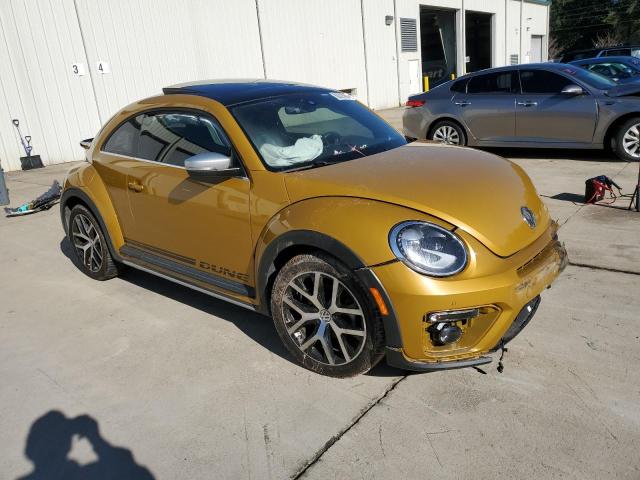2018 VOLKSWAGEN BEETLE DUN 3VWSD7AT2JM709801
