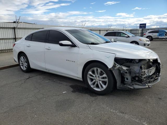 VIN 1G1ZD5ST8JF221658 2018 CHEVROLET MALIBU no.4