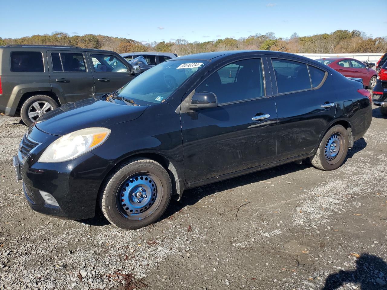 NISSAN VERSA S