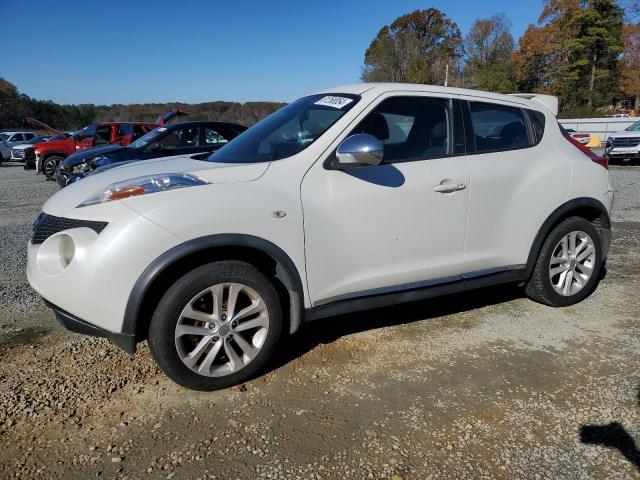 NISSAN JUKE S 2013 white  gas JN8AF5MV6DT224257 photo #1