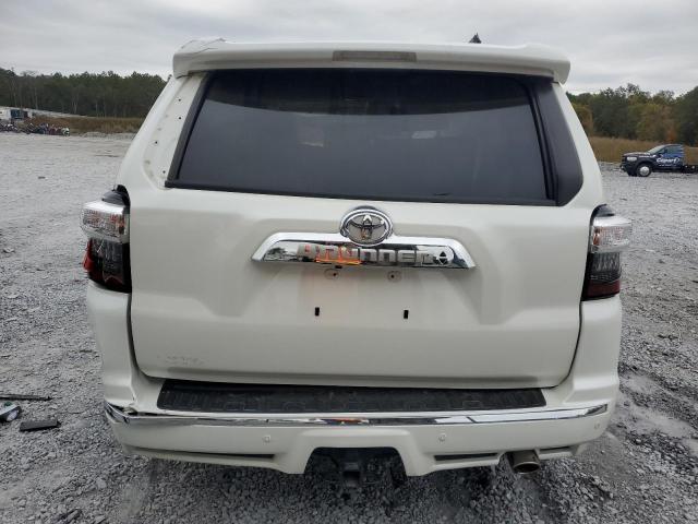 2018 TOYOTA 4RUNNER SR - JTEBU5JR7J5509770