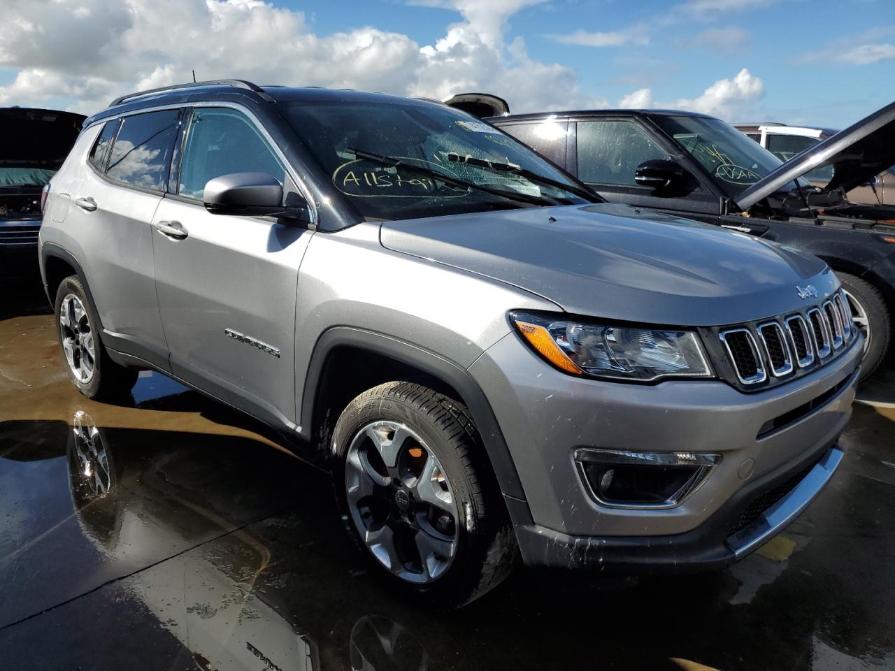 Lot #2989157748 2019 JEEP COMPASS LI