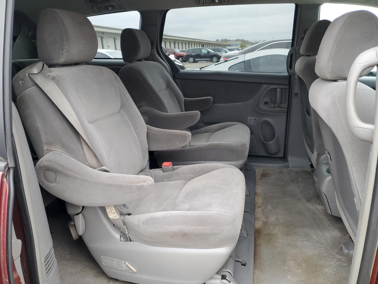 Lot #2986401169 2008 TOYOTA SIENNA XLE