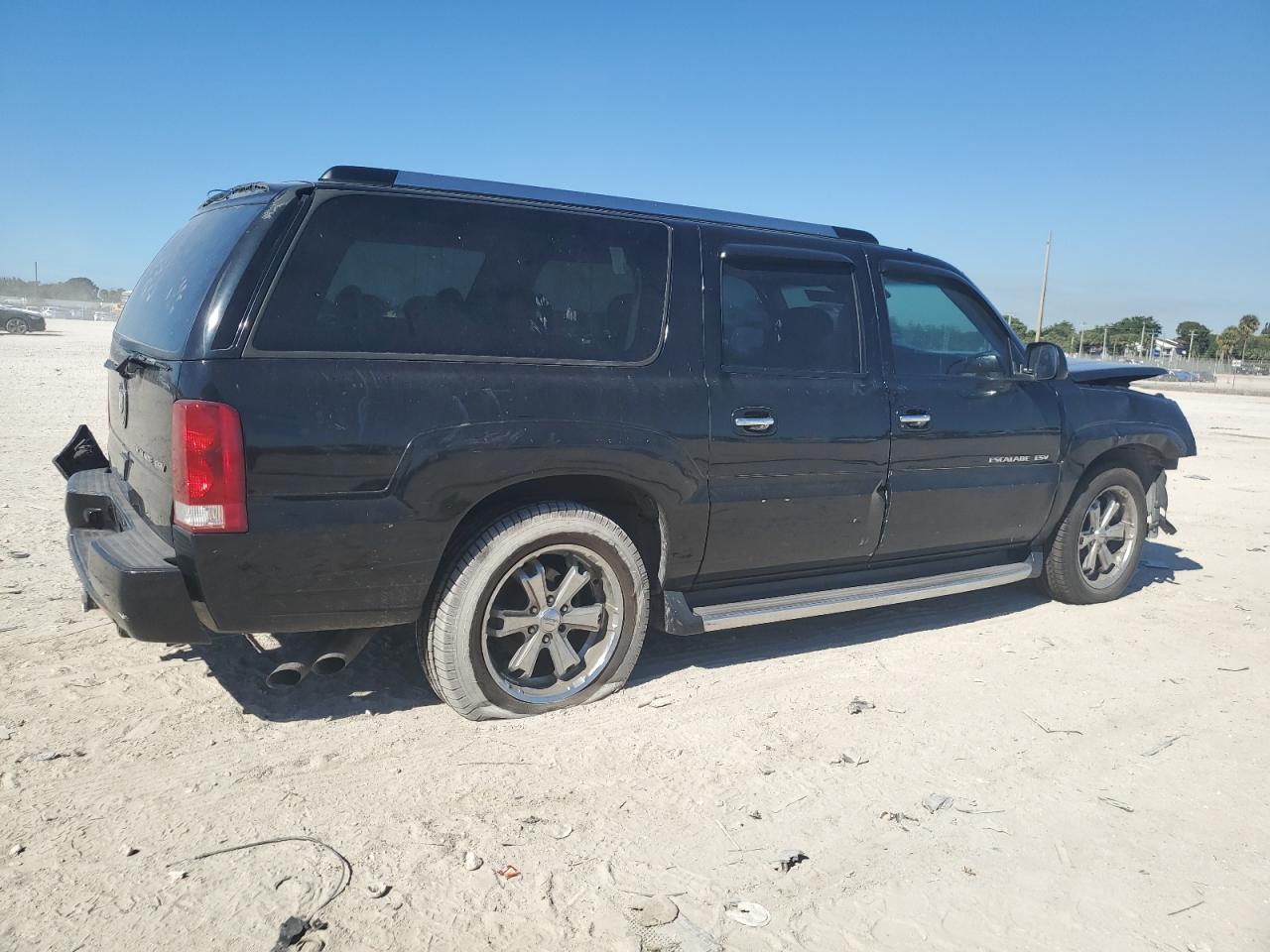 Lot #3031531817 2003 CADILLAC ESCALADE E