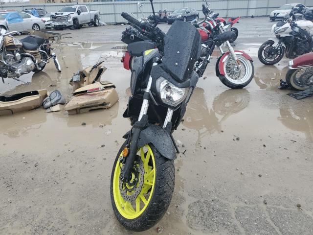 YAMAHA MT07 2018 gray  gas JYARM27E4JA002110 photo #3