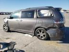 TOYOTA SIENNA SE photo