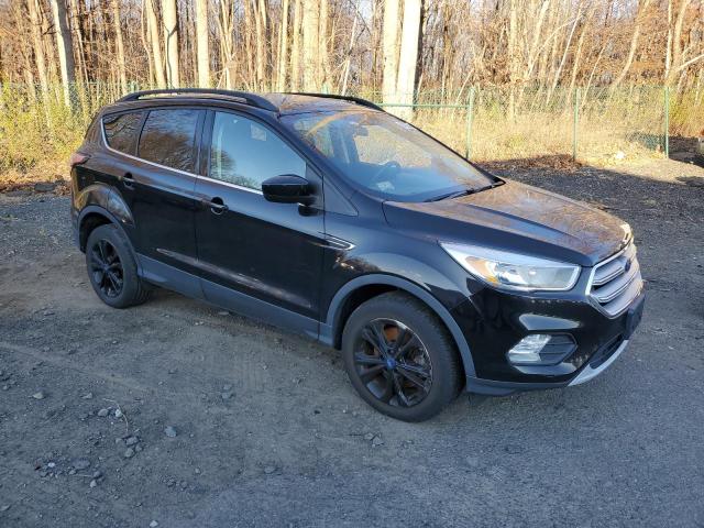 VIN 1FMCU9GD6JUD06317 2018 Ford Escape, SE no.4