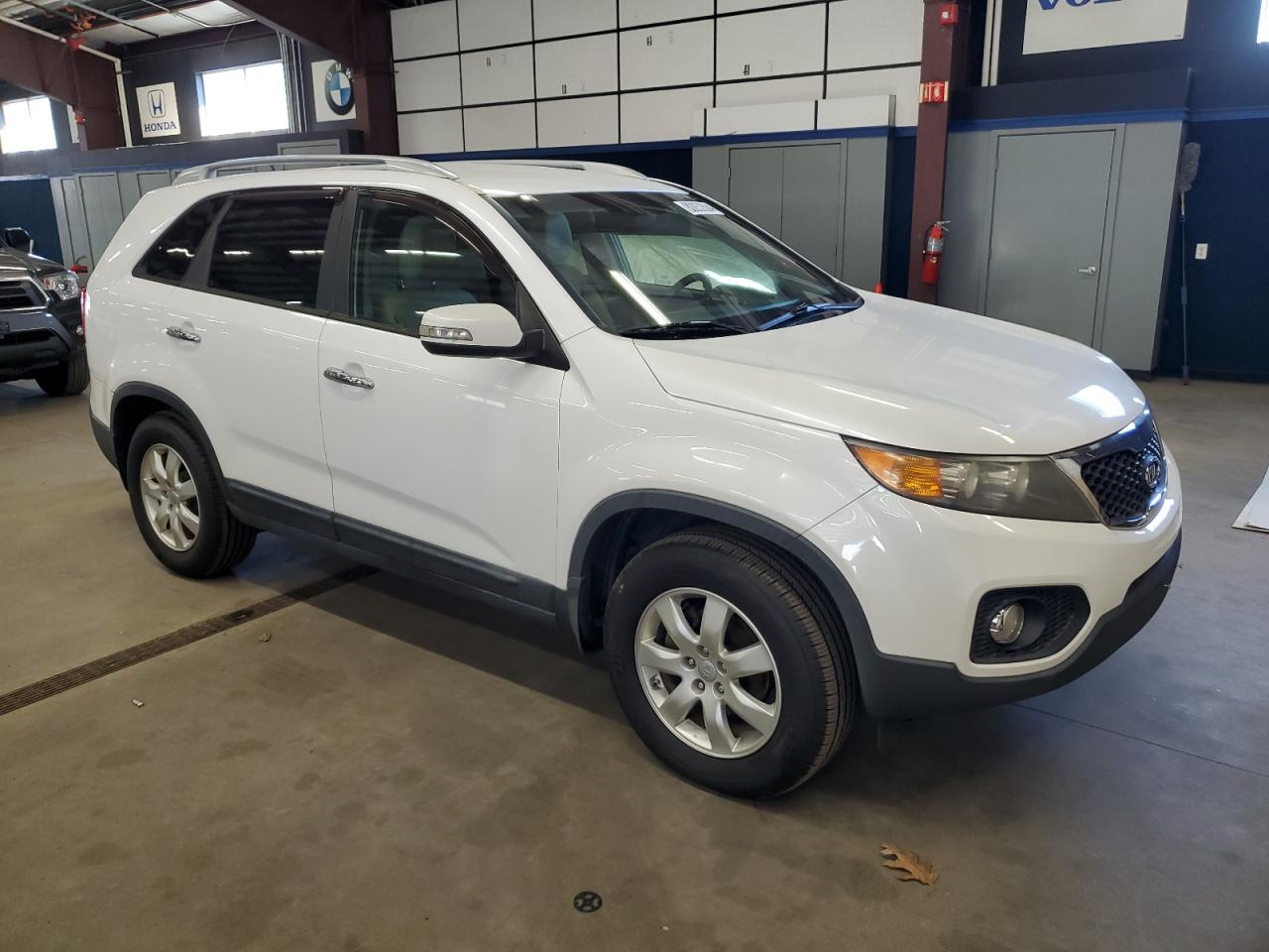 Lot #2989077956 2011 KIA SORENTO BA