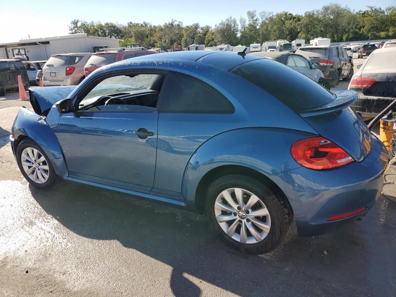 Lot #3026262330 2016 VOLKSWAGEN BEETLE 1.8