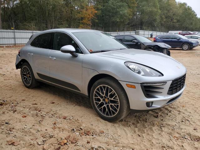 2017 PORSCHE MACAN S - WP1AB2A55HLB12595