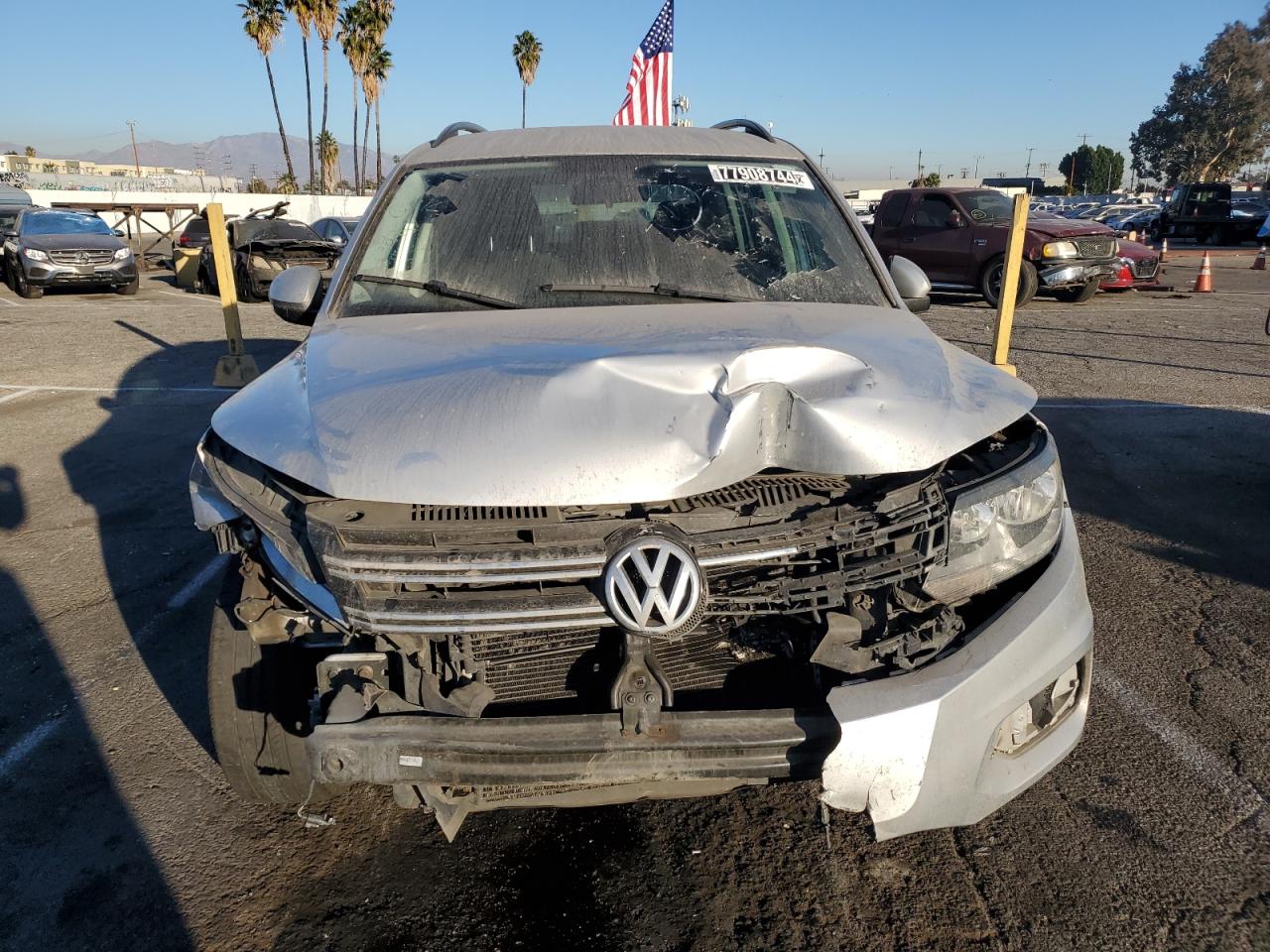 Lot #3025738326 2018 VOLKSWAGEN TIGUAN LIM