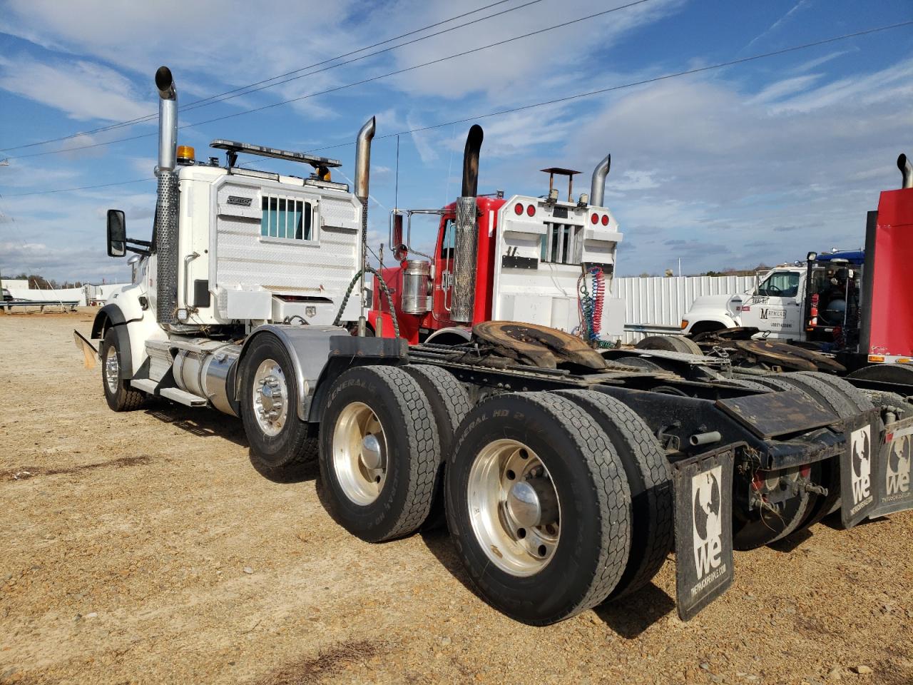 2023 KENWORTH T880 TRI-AXLE DUMP TRUCK VIN