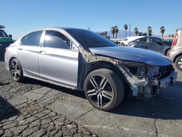 VIN 1HGCR2F18HA102538 2017 HONDA ACCORD no.4