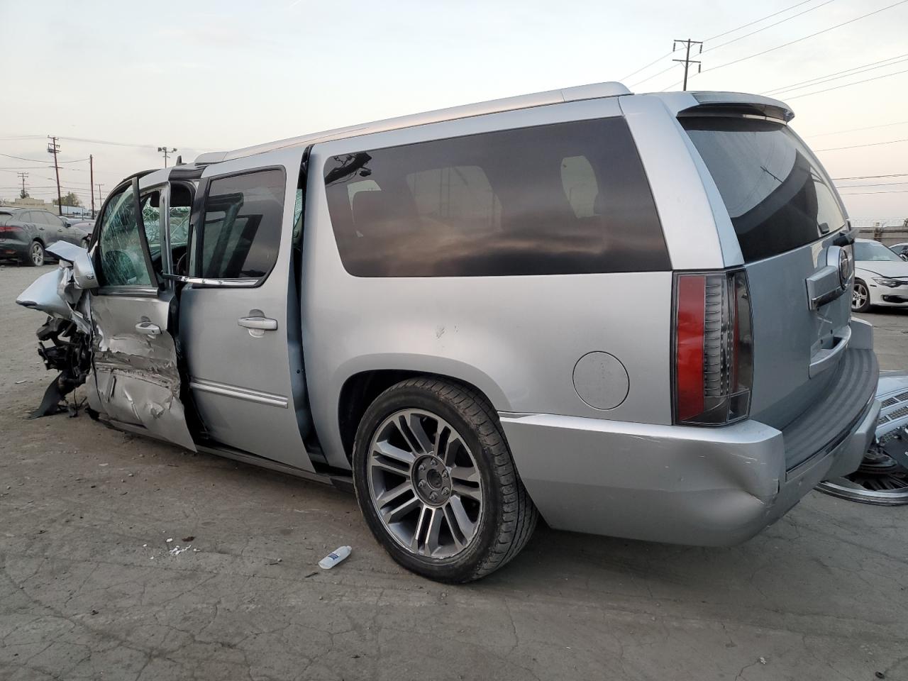 Lot #3020991218 2013 CADILLAC ESCALADE E