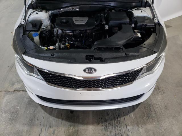 VIN 5XXGT4L13GG013562 2016 KIA Optima, LX no.11