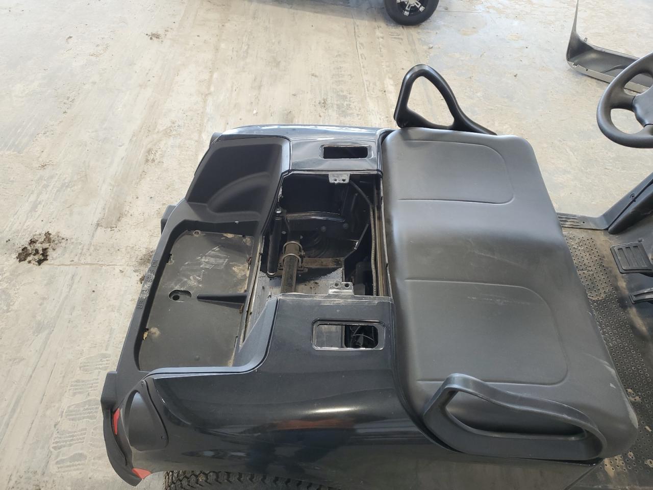 Lot #3008785116 2023 EZGO GOLF CART