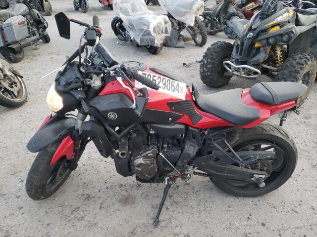 YAMAHA FZ07A 2017 red  gas JYARM20E0HA000620 photo #4