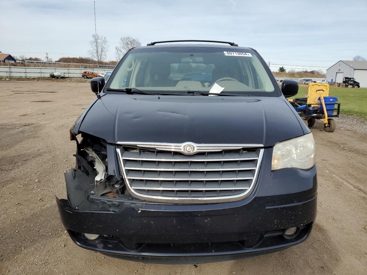 Lot #2974791077 2010 CHRYSLER TOWN & COU