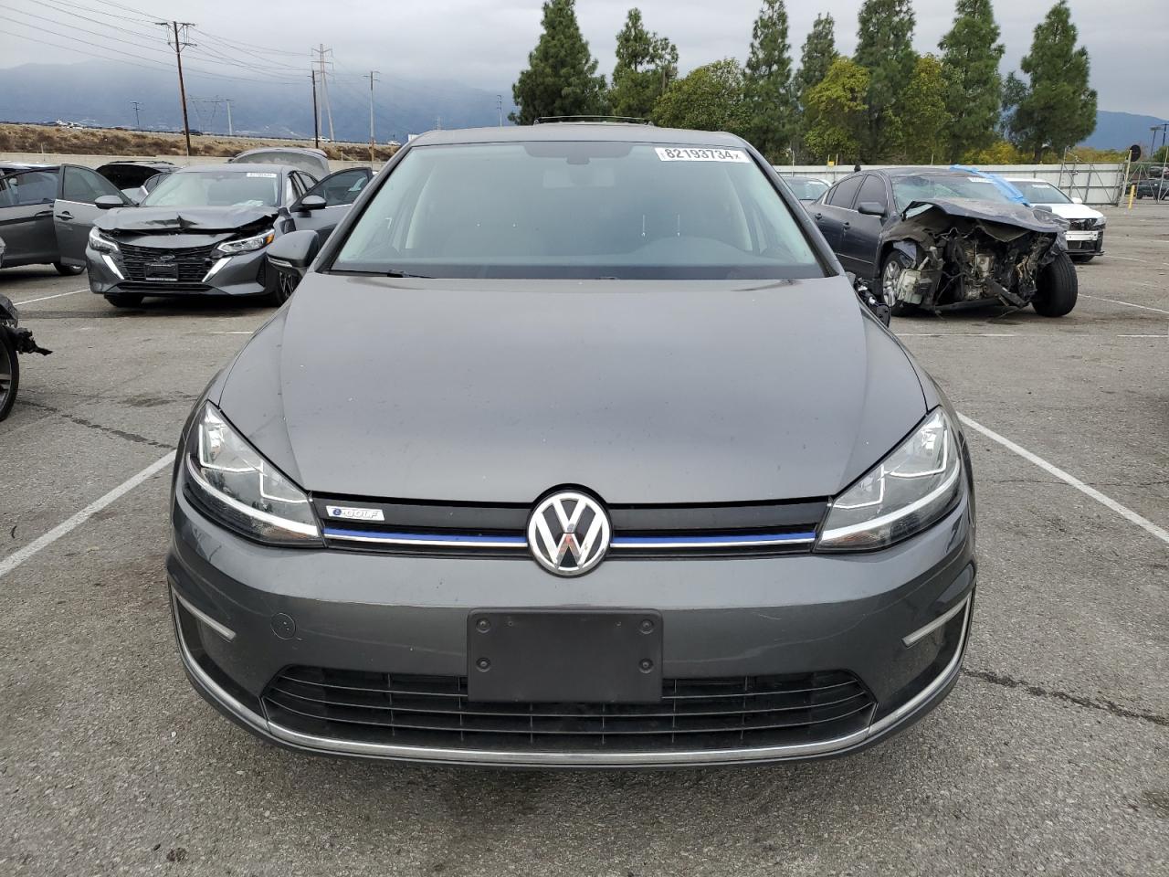 Lot #3033082014 2017 VOLKSWAGEN E-GOLF SE