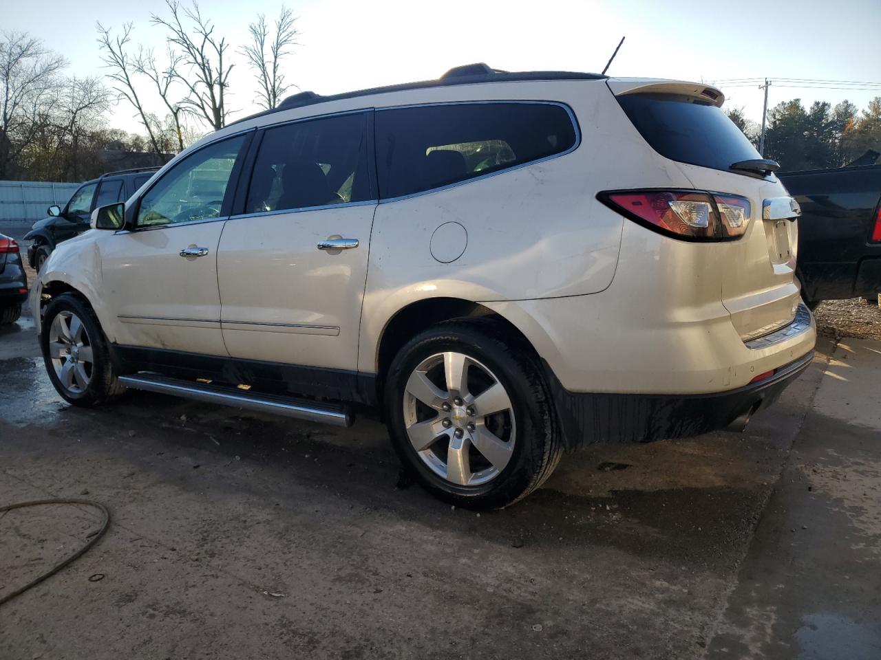 Lot #3026111106 2013 CHEVROLET TRAVERSE L