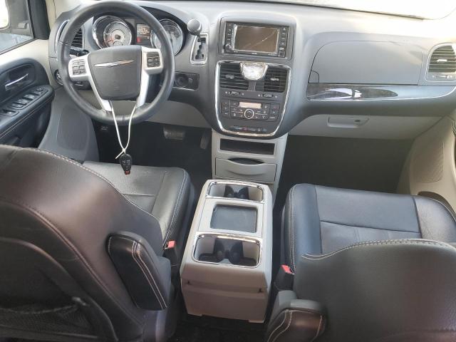2016 CHRYSLER TOWN & COU - 2C4RC1BG0GR174567