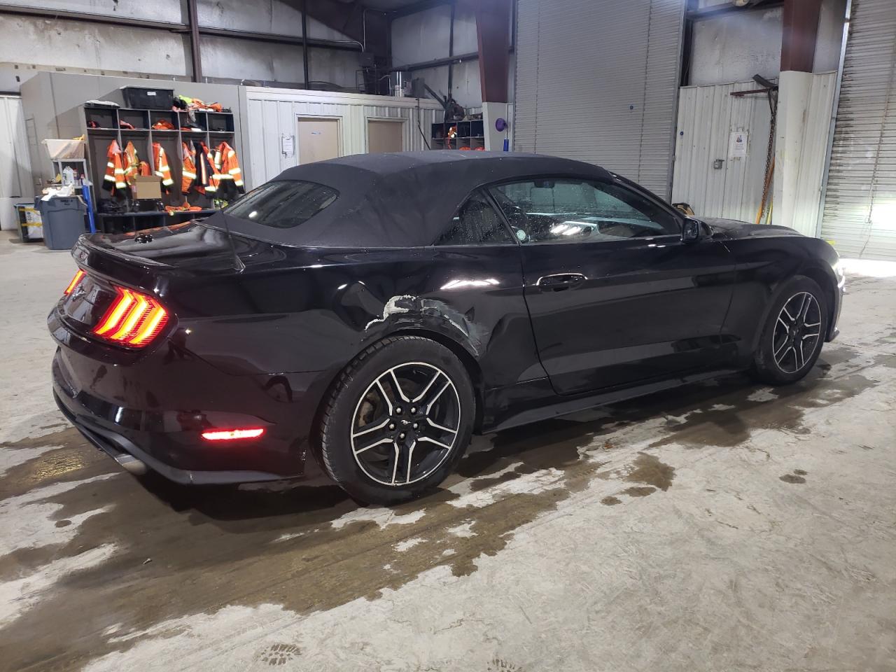 Lot #2991027207 2022 FORD MUSTANG