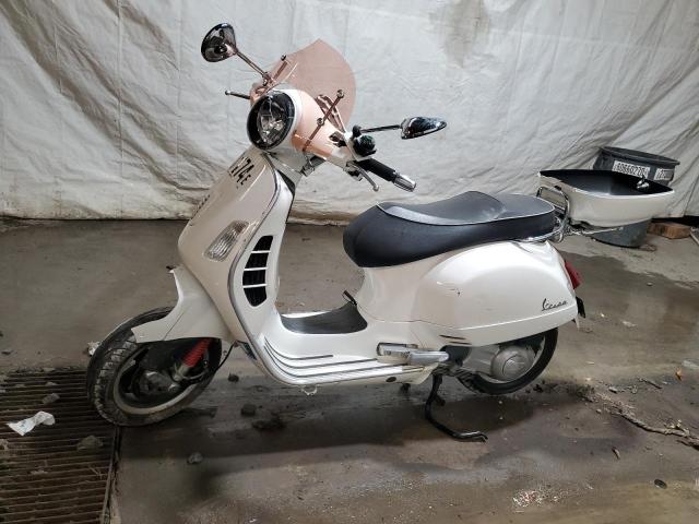 VESPA GTS 300 SU 2010 white  gas ZAPM459LXA5701468 photo #4