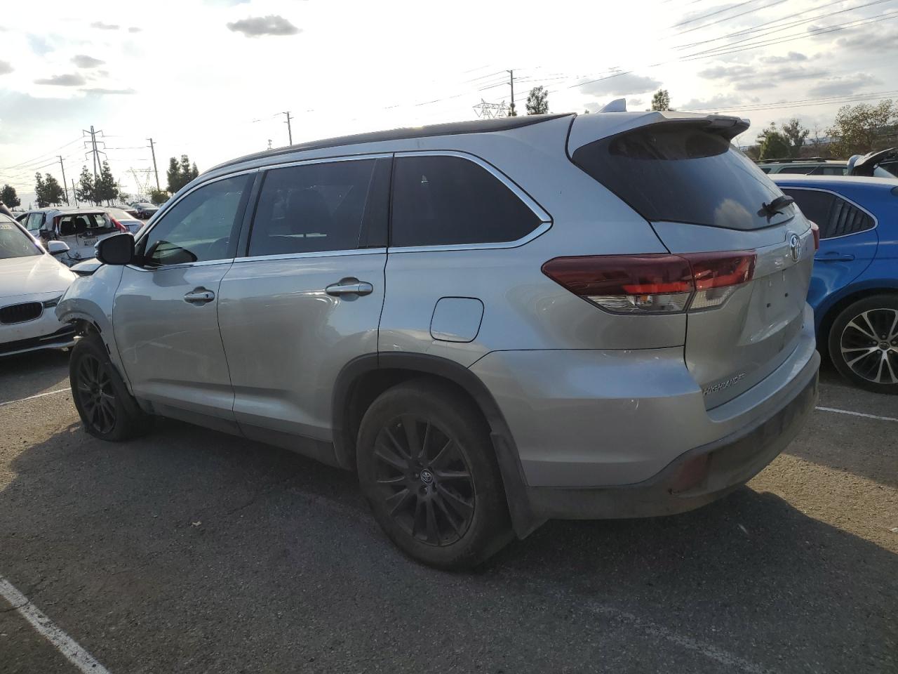 Lot #2989423643 2019 TOYOTA HIGHLANDER