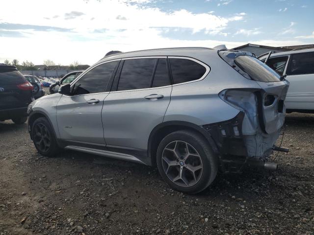 VIN WBXHT3C35J5K28388 2018 BMW X1 no.2