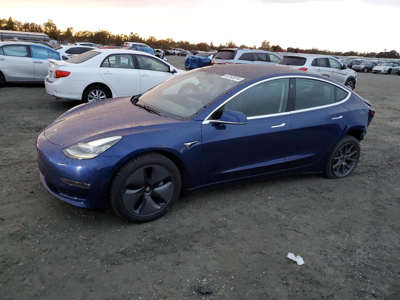 Lot #2979643570 2018 TESLA MODEL 3